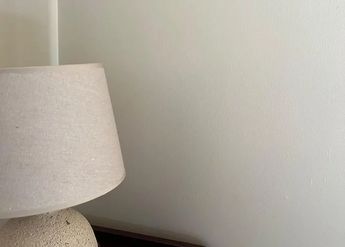 Theraliving - Boutique With Balcony 阿凡投