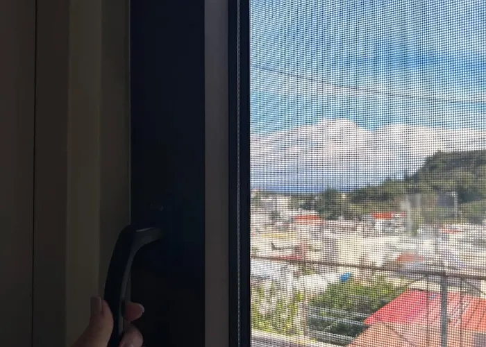 Theraliving - Boutique With Balcony *