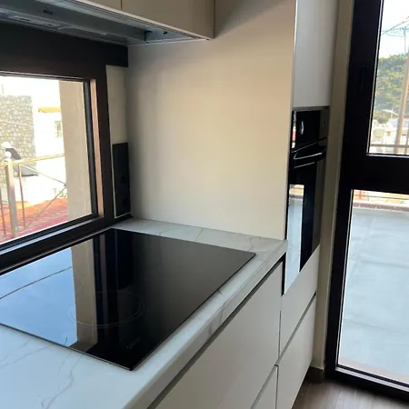 Apartamento Theraliving - Boutique With Balcony Afantou