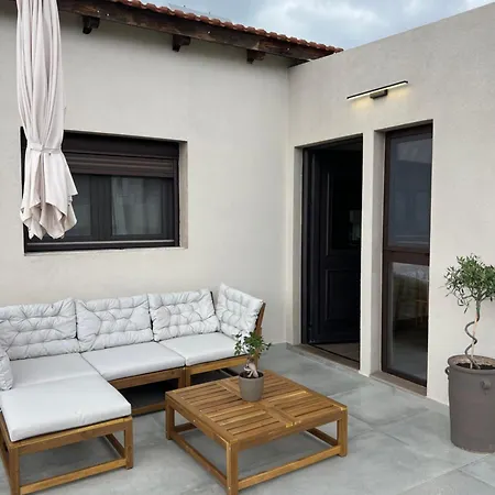 Theraliving - Boutique With Balcony * Afantou
