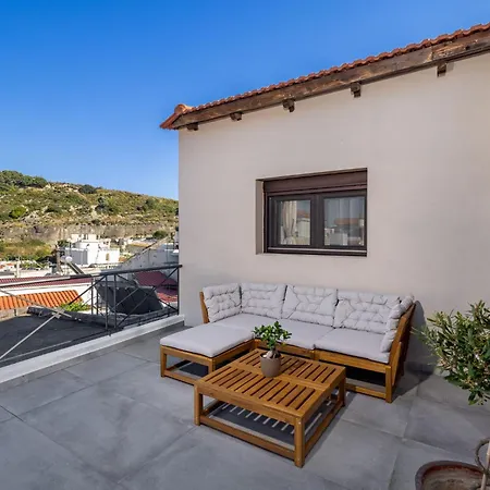 Theraliving - Boutique With Balcony Apartamento Afantou