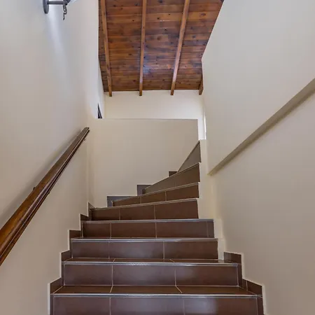 Apartamento Theraliving - Boutique With Balcony *