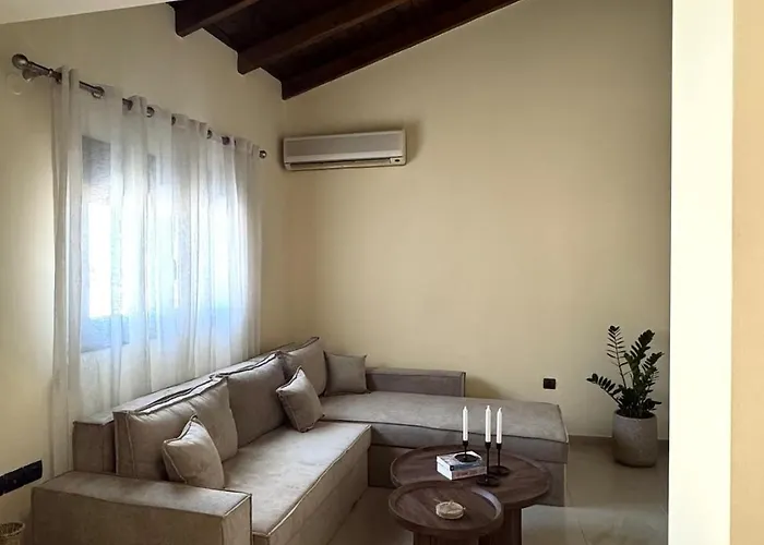 Theraliving - Boutique With Balcony * Афанту
