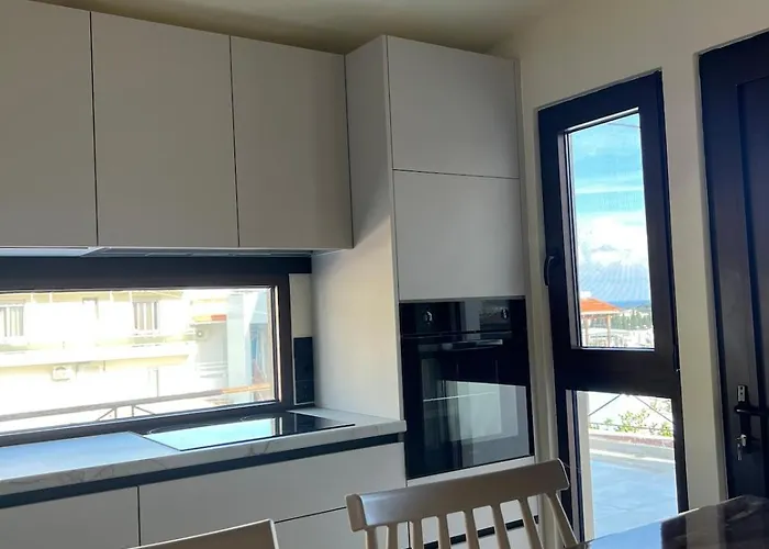 Theraliving - Boutique With Balcony Афанту